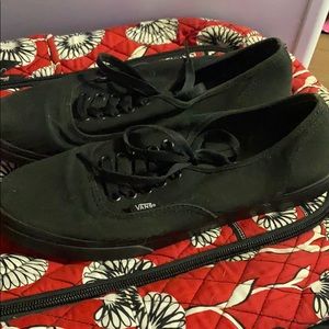 Black Low top vans size